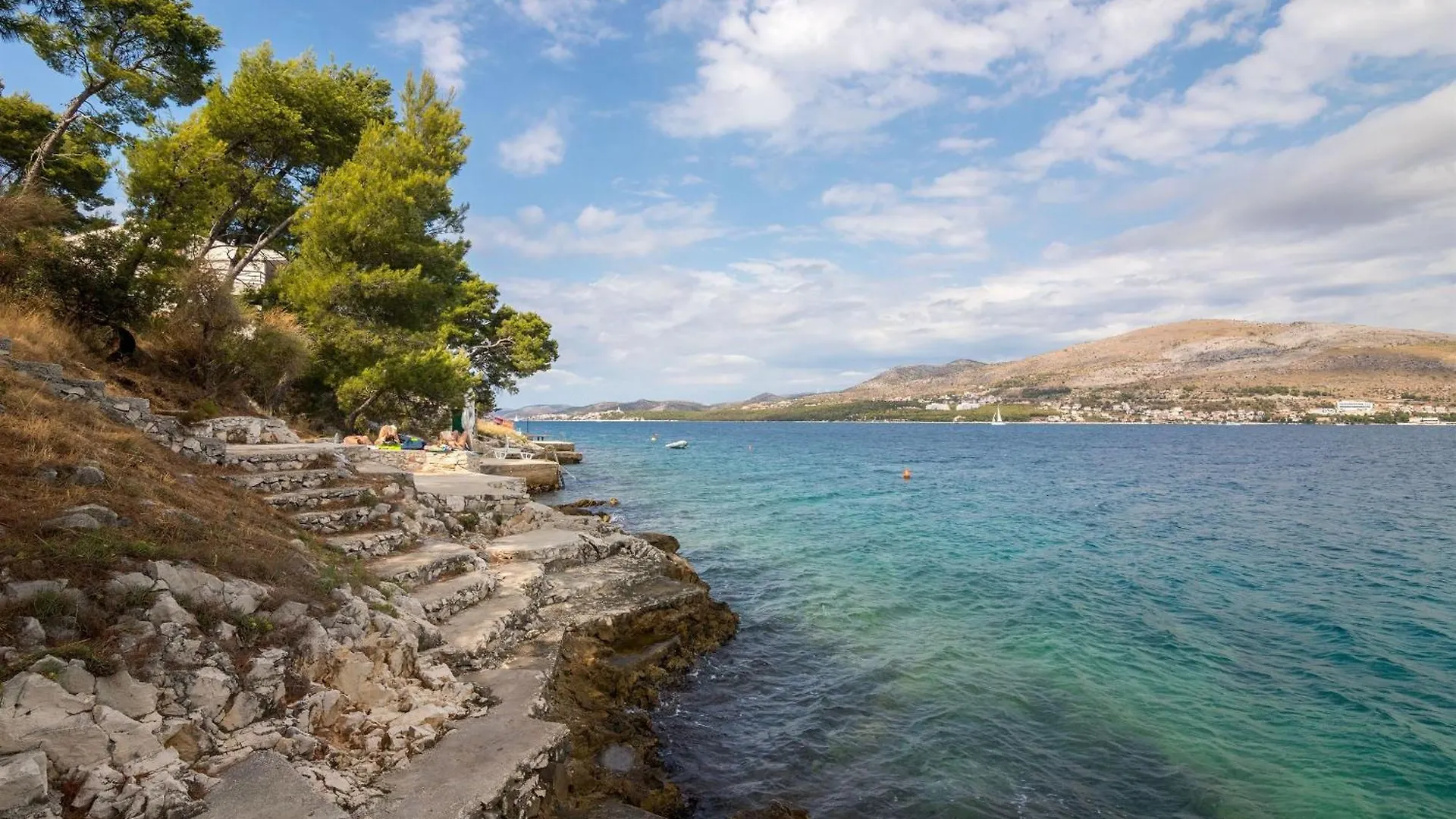 Apartment Goran - Sea View Donji Okrug  Croatia