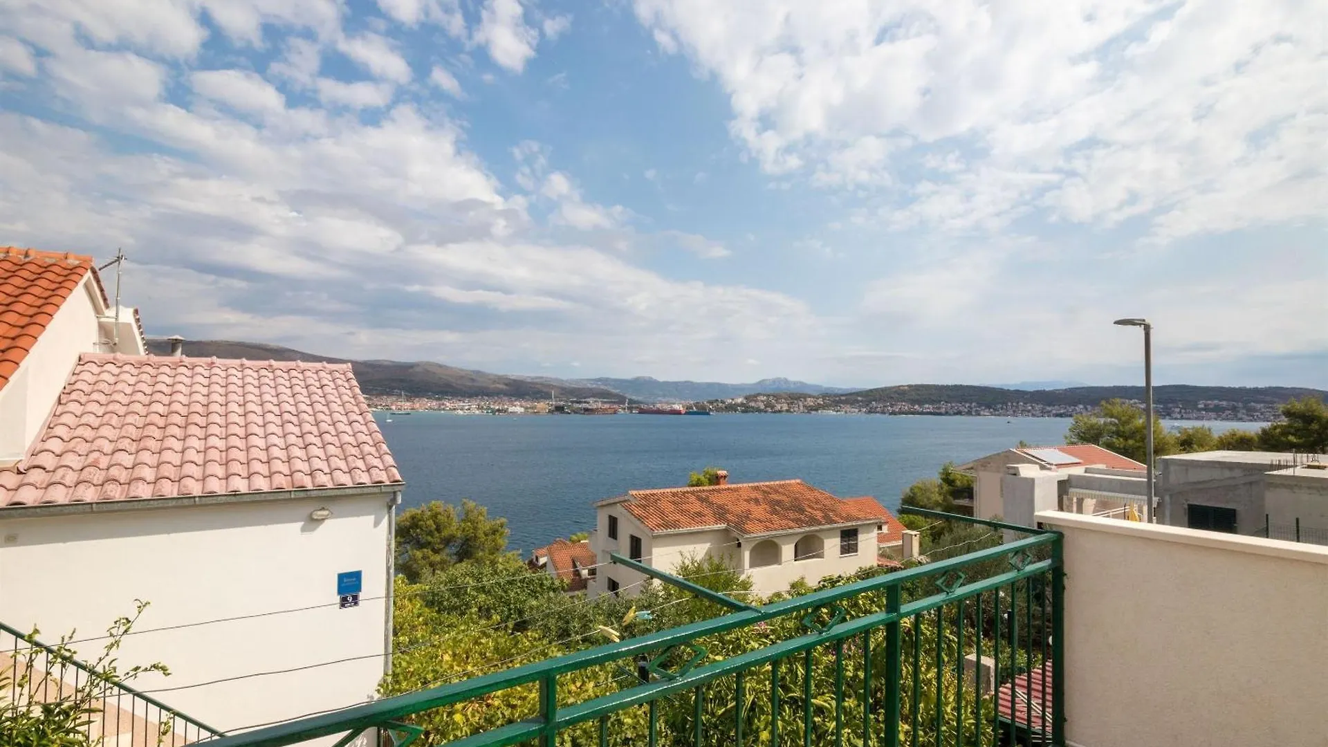 Apartment Goran - Sea View Donji Okrug  0*, Donji Okrug (Ciovo)