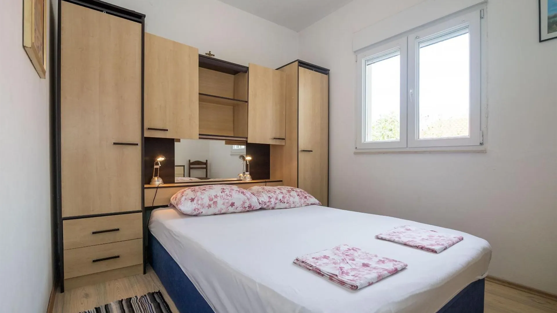Apartment Goran - Sea View Donji Okrug